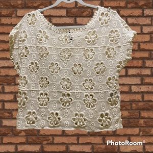 NELLA FANTASIA cream colored sheer crocheted flower patterned women’s top size L